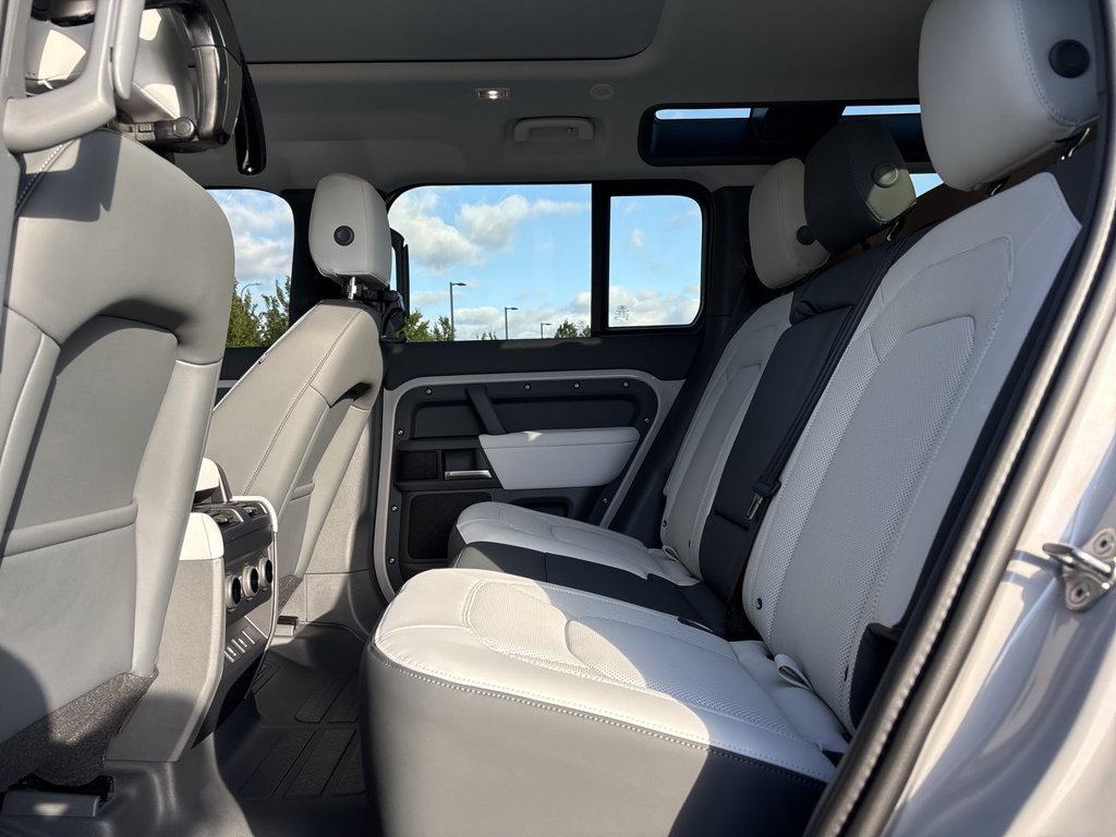 New 2026 Land Rover Defender 110 S AWD/4WD image 15