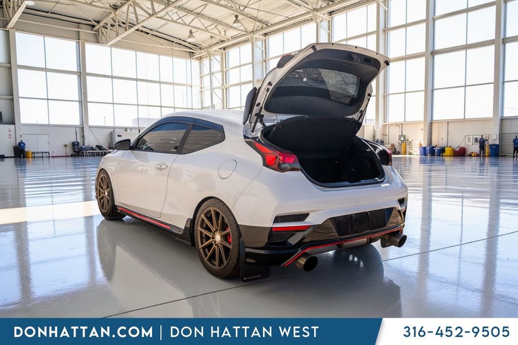 Used 2020 Hyundai Veloster N image 25