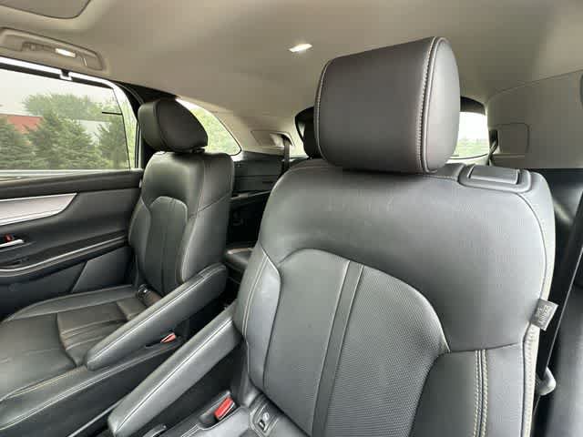 Used 2024 MAZDA CX-90 Plug-In Hybrid w/ Premium Pkg AWD/4WD image 18