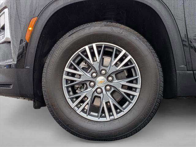 Certified 2025 Chevrolet Traverse LT w/ Driver Confidence Package image 24