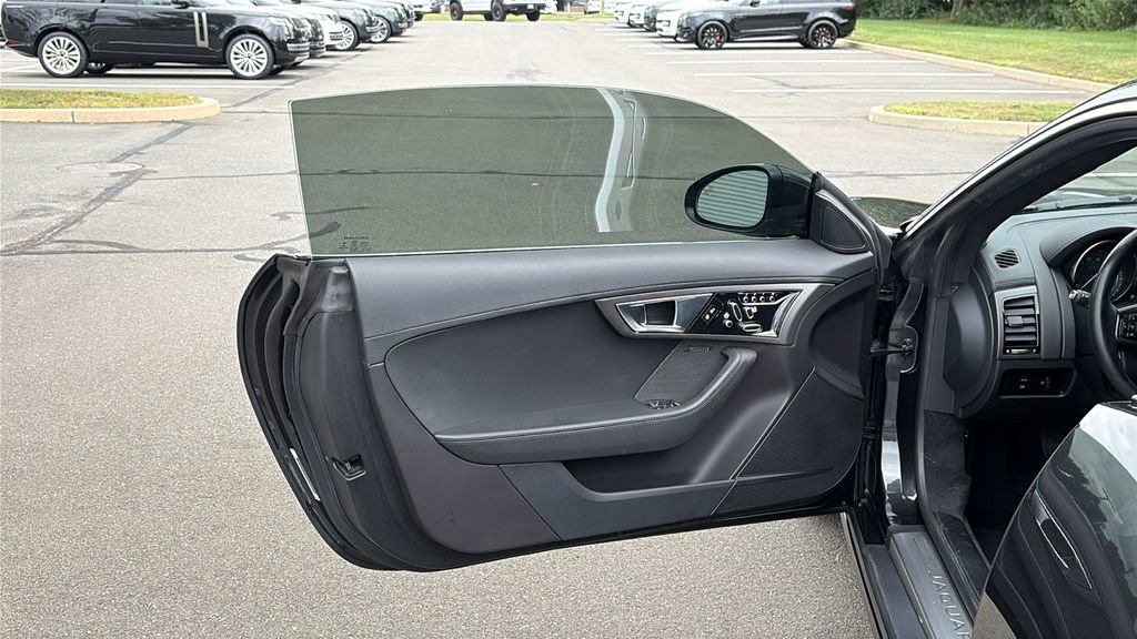 Used 2015 Jaguar F-TYPE S RWD image 8