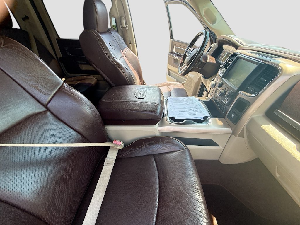 Used 2017 RAM 1500 Laramie Longhorn RWD image 30