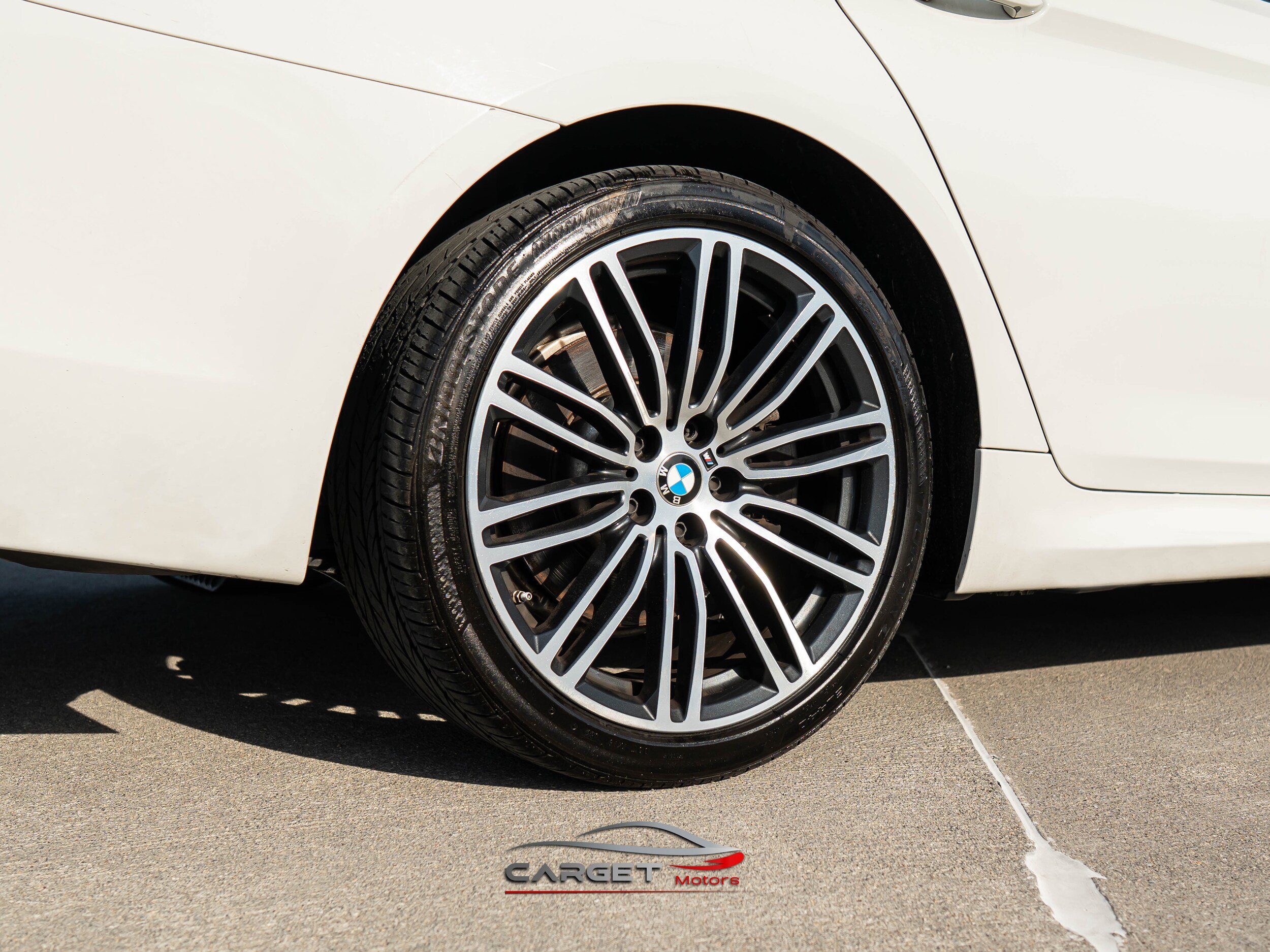 Used 2020 BMW 530i xDrive w/ M Sport Package AWD/4WD image 11