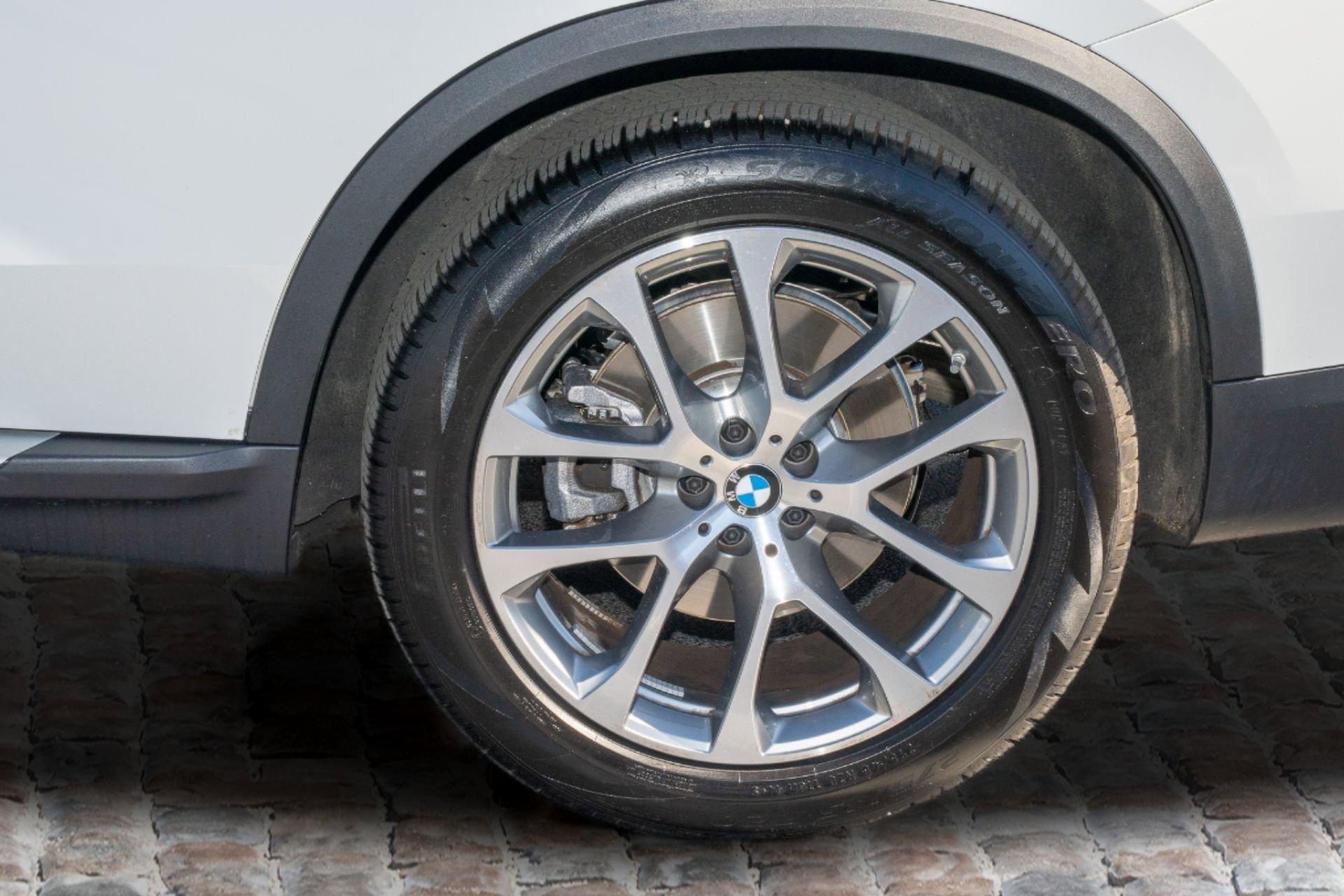 Used 2026 BMW X5 sDrive40i image 40