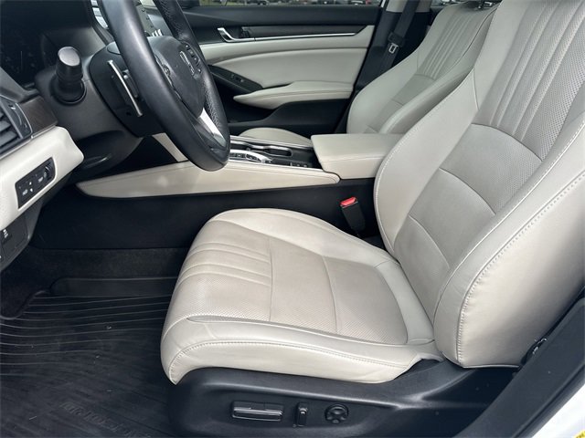 Used 2020 Honda Accord Touring image 9