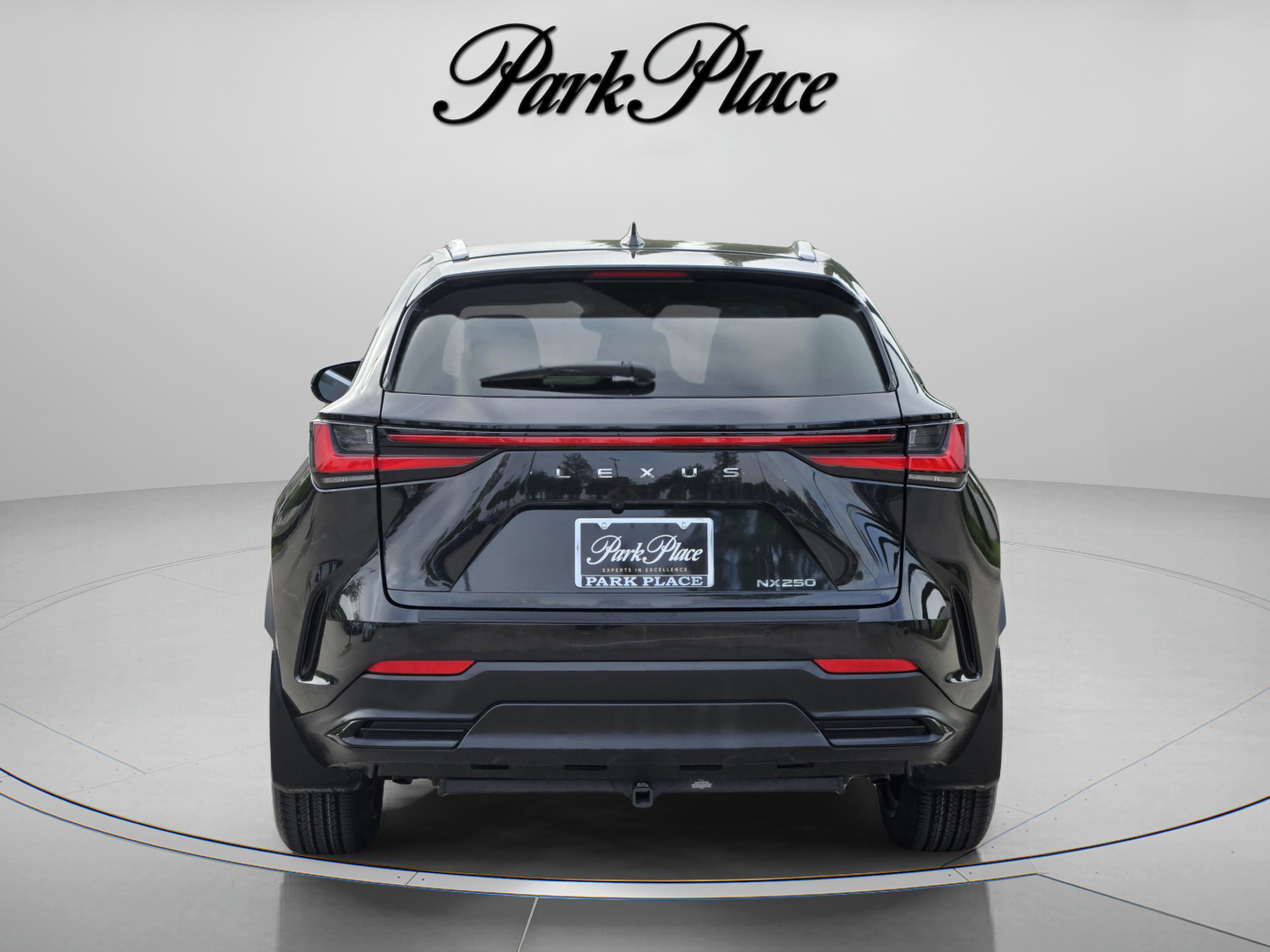 Used 2024 Lexus NX 250 FWD w/ Towing Package (2000 Lbs) image 4