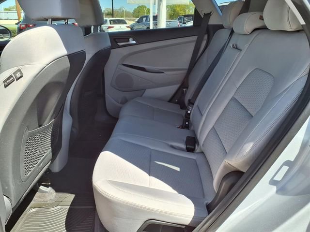Used 2019 Hyundai Tucson SE image 18