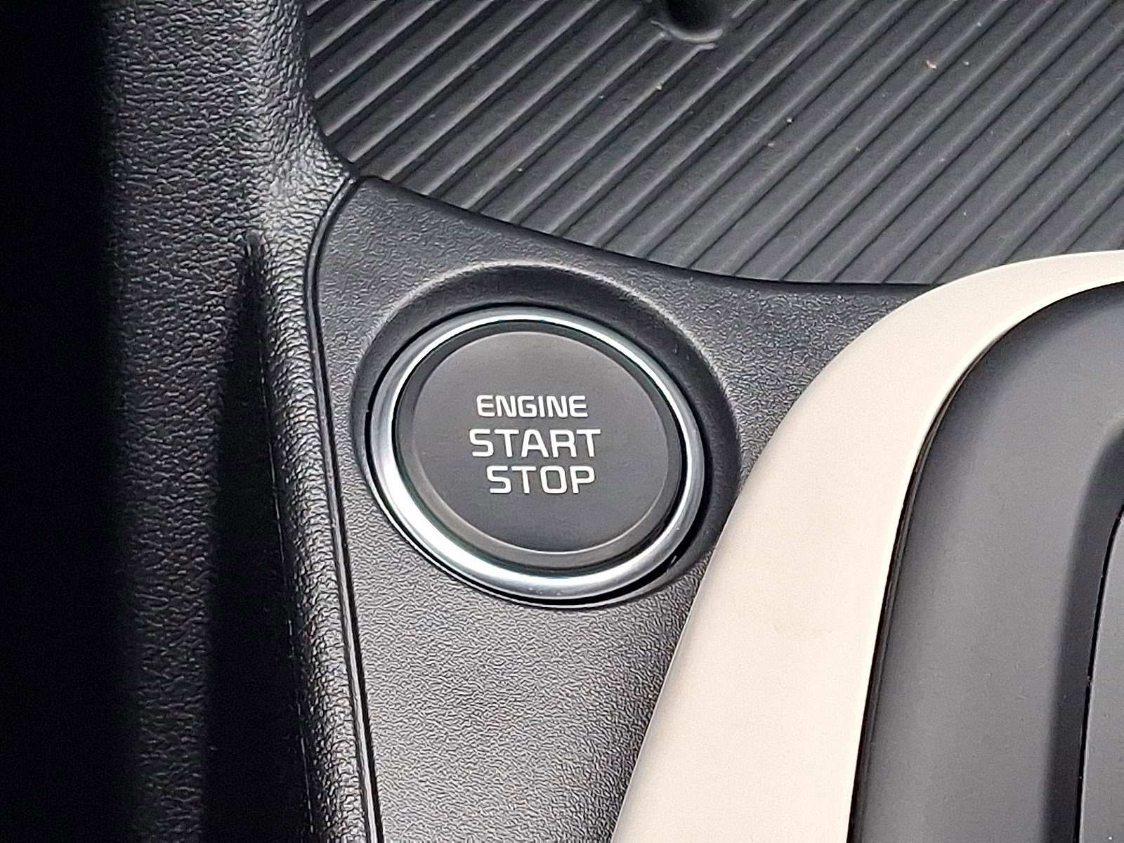 New 2025 Kia K4 GT-Line w/ GT-Line Sunroof Package image 15