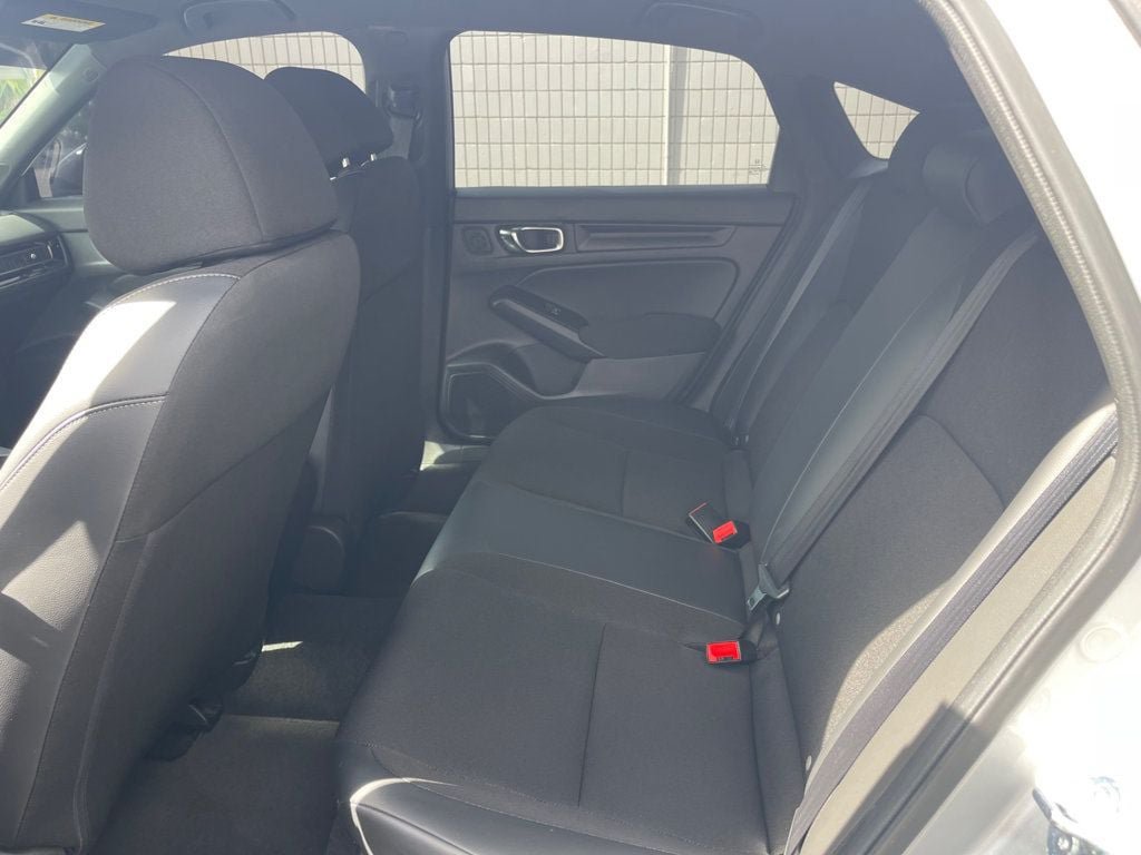 Used 2022 Honda Civic Sport image 12