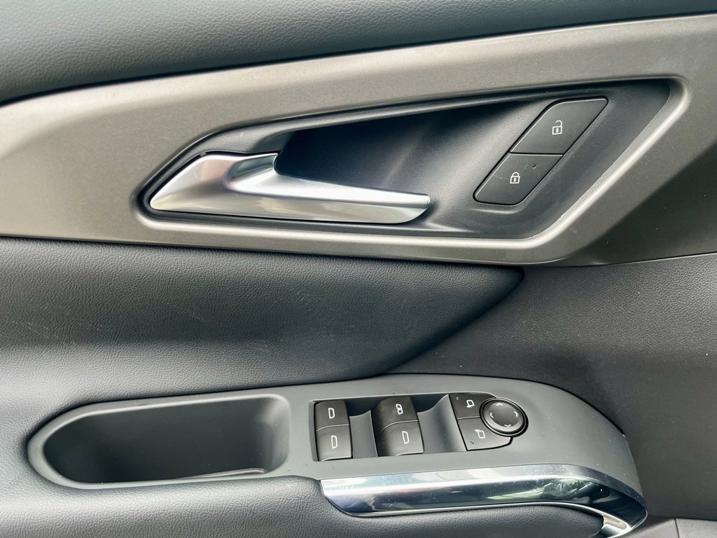 New 2026 Chevrolet Traverse LT image 12