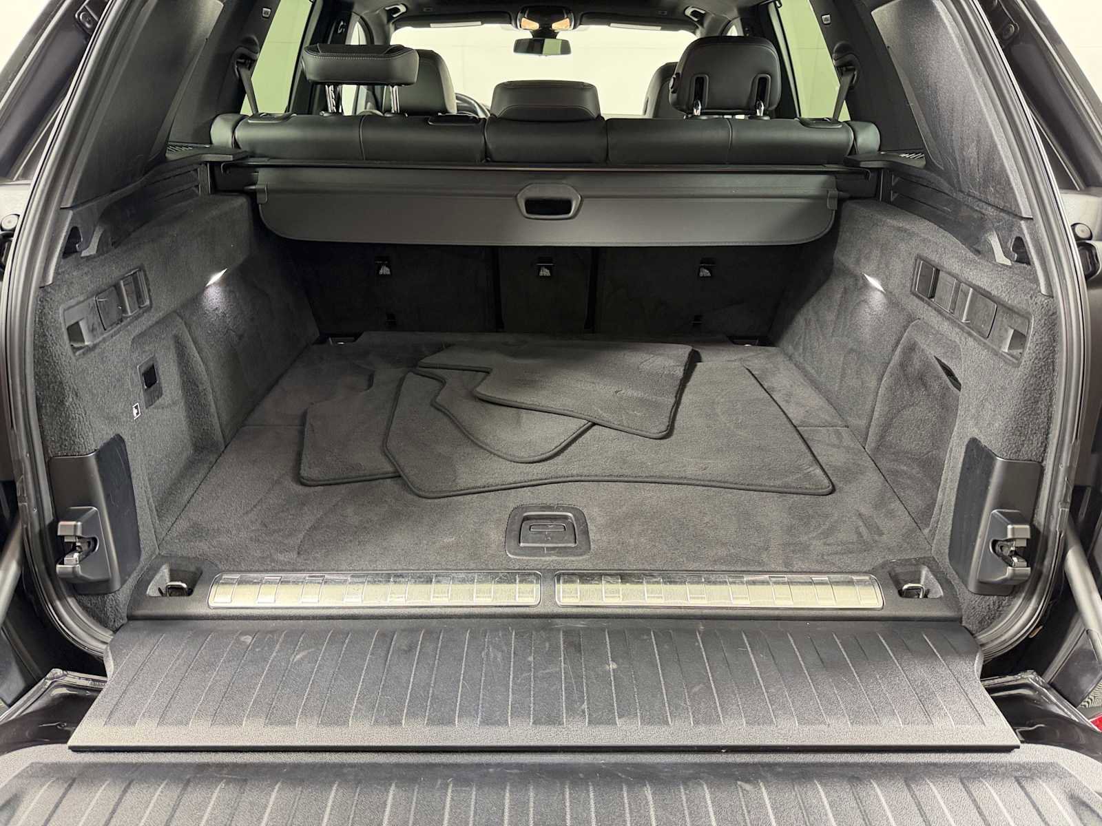 Used 2021 BMW X5 xDrive45e w/ Premium Package image 16