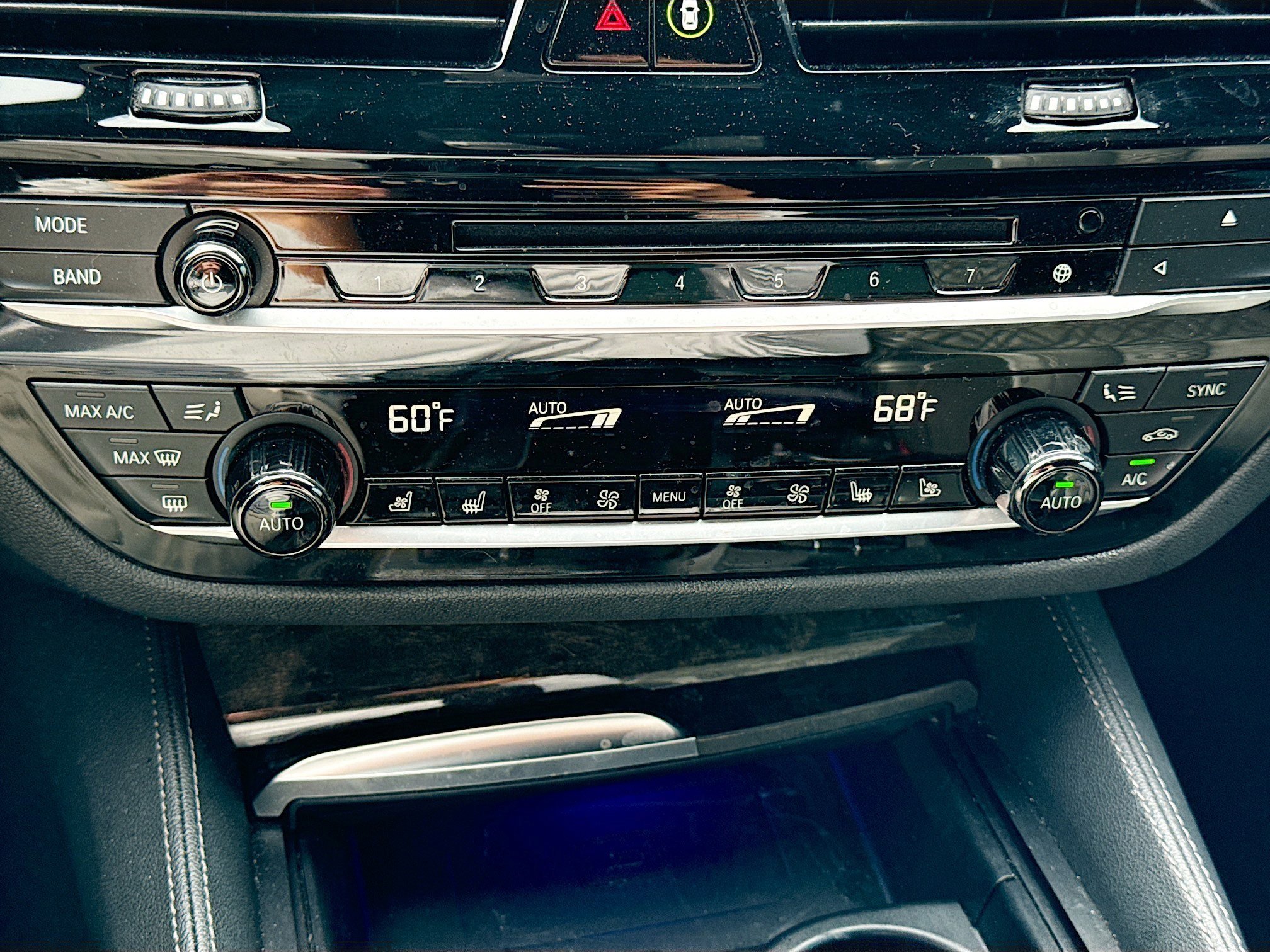 Used 2019 BMW M550i xDrive w/ Dynamic Handling Package AWD/4WD image 34