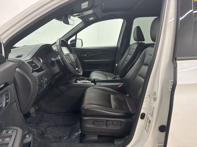 Certified 2023 Honda Ridgeline Black Edition image 13