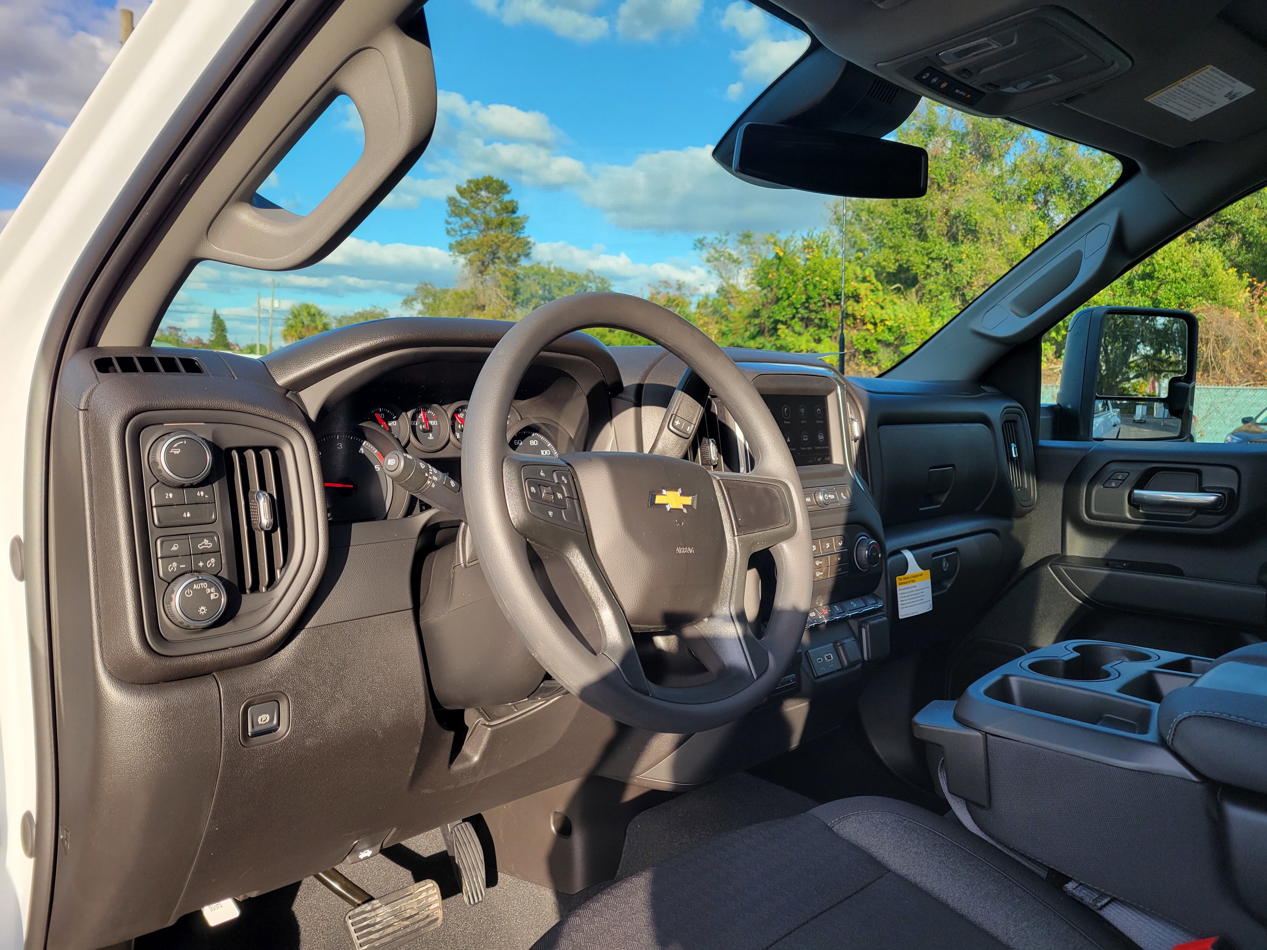 New 2026 Chevrolet Silverado 2500 Custom w/ Custom Value Package image 32