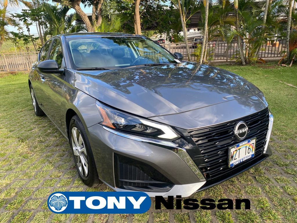 Used 2024 Nissan Altima 2.5 S FWD video 1