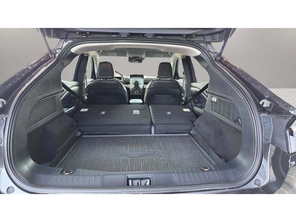 Used 2022 Ford Mustang Mach-E Select image 18