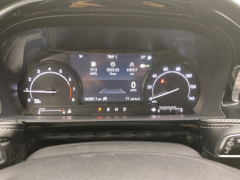 Used 2022 Lincoln Corsair AWD w/ Equipment Group 101A image 23