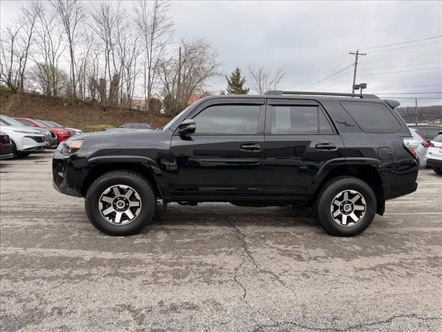 Used 2022 Toyota 4Runner TRD Off-Road Premium AWD/4WD image 8