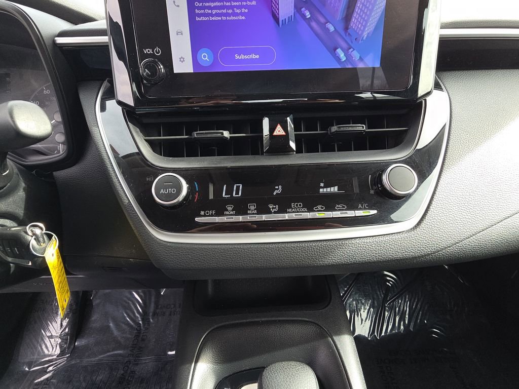 Used 2024 Toyota Corolla LE image 23