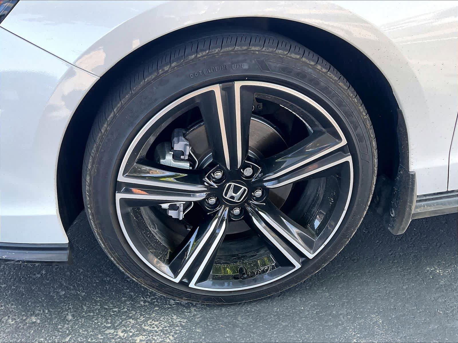Used 2025 Honda Accord Sport image 11