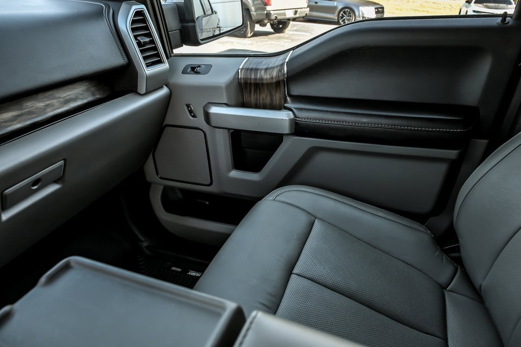 Used 2020 Ford F150 Lariat image 27