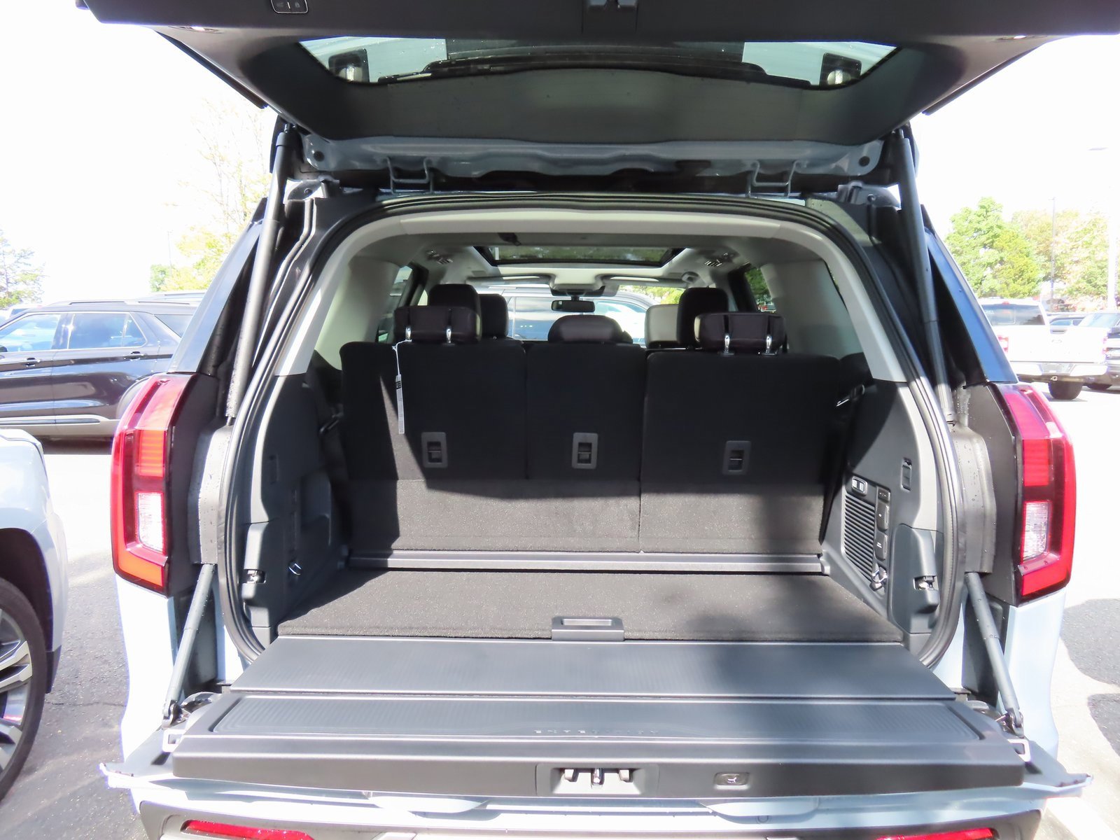 New 2025 Ford Expedition Platinum w/ Platinum Ultimate Package image 21