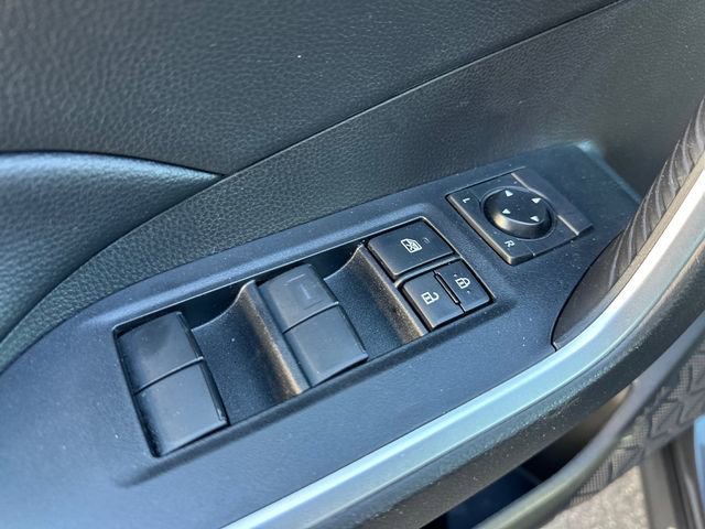 Used 2022 Toyota RAV4 LE image 14