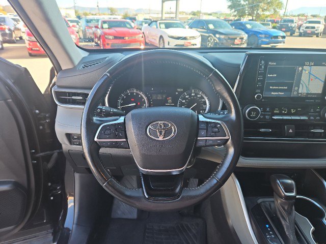 Used 2021 Toyota Highlander XLE image 13