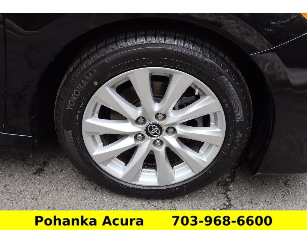Used 2019 Toyota Camry LE image 28