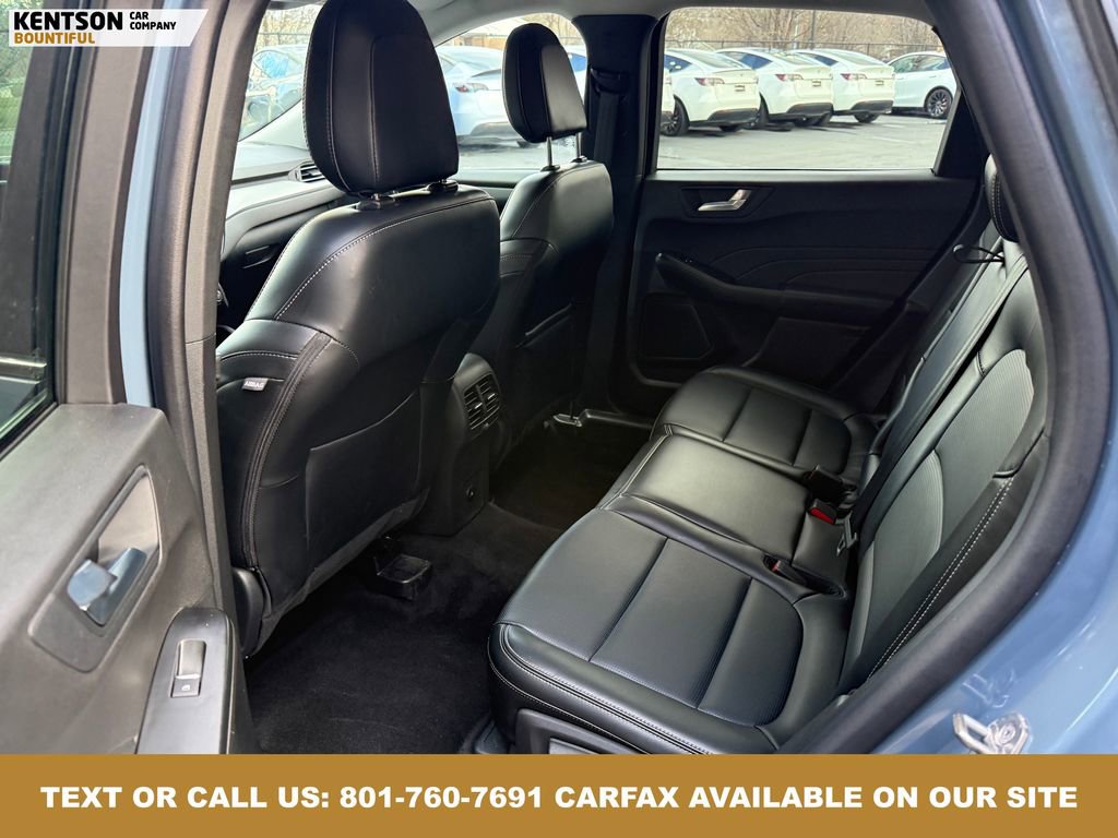 Used 2025 Ford Escape Platinum image 32