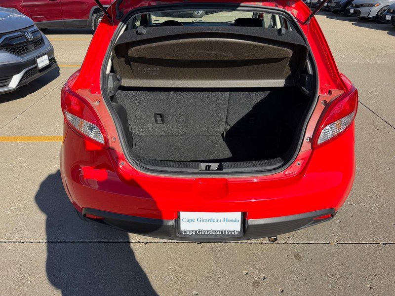 Used 2011 MAZDA MAZDA2 Touring FWD image 4