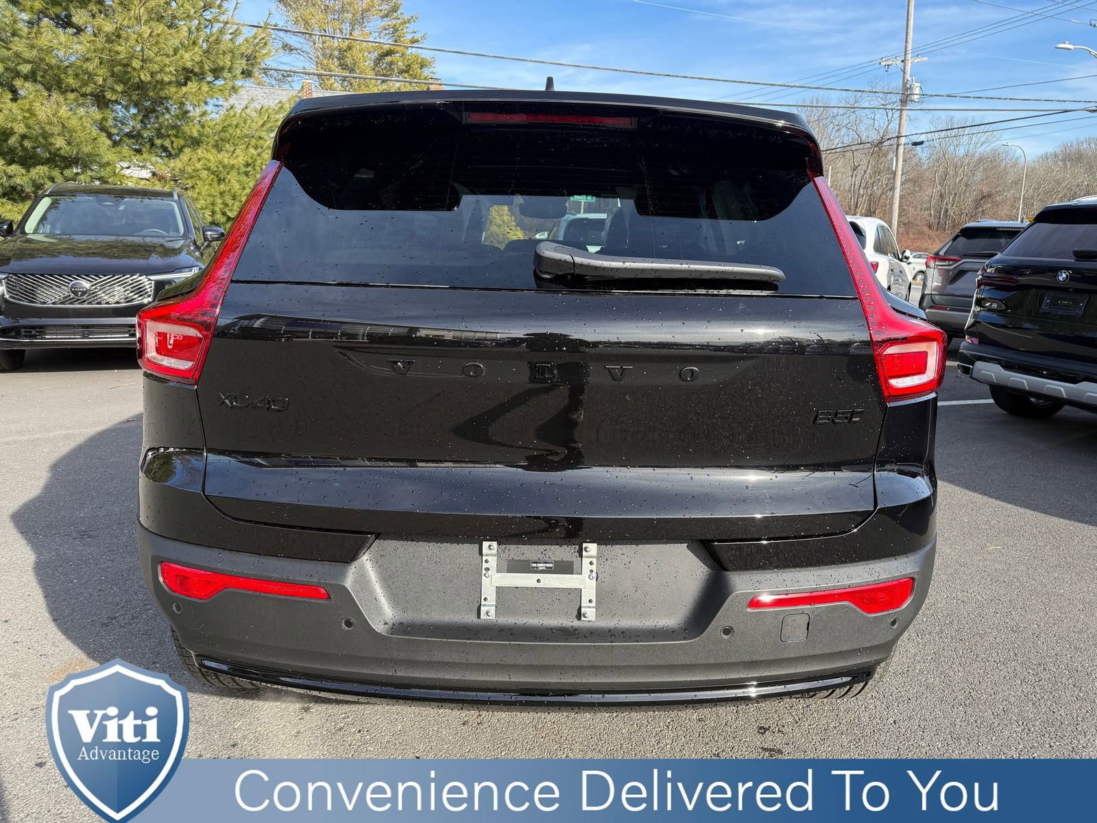 New 2026 Volvo XC40 B5 Ultra w/ Protection Package Premier image 7