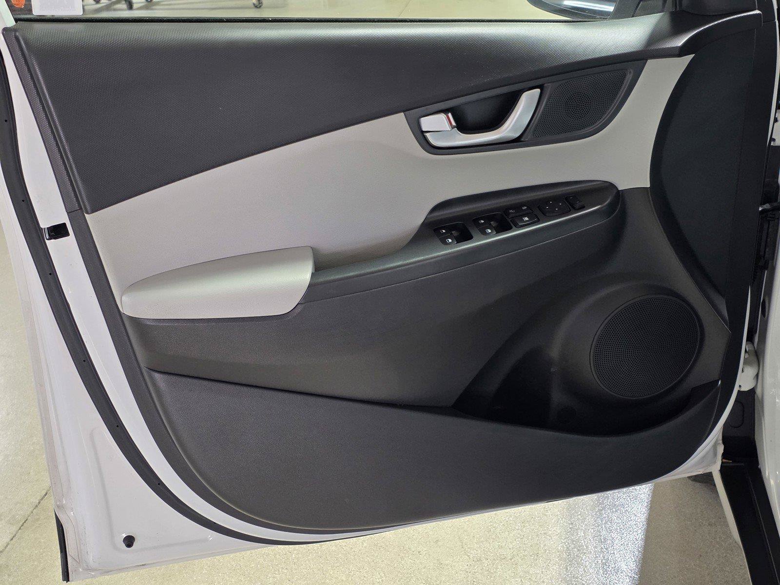 Used 2023 Hyundai Kona SEL w/ Convenience Package FWD image 20