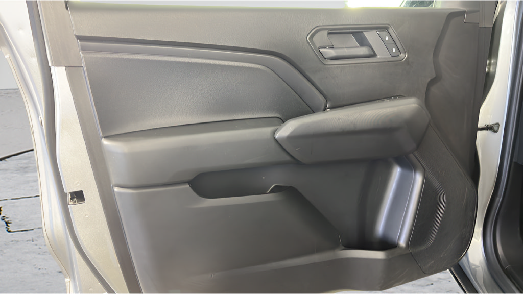 Used 2025 Chevrolet Colorado Trail Boss AWD/4WD image 15