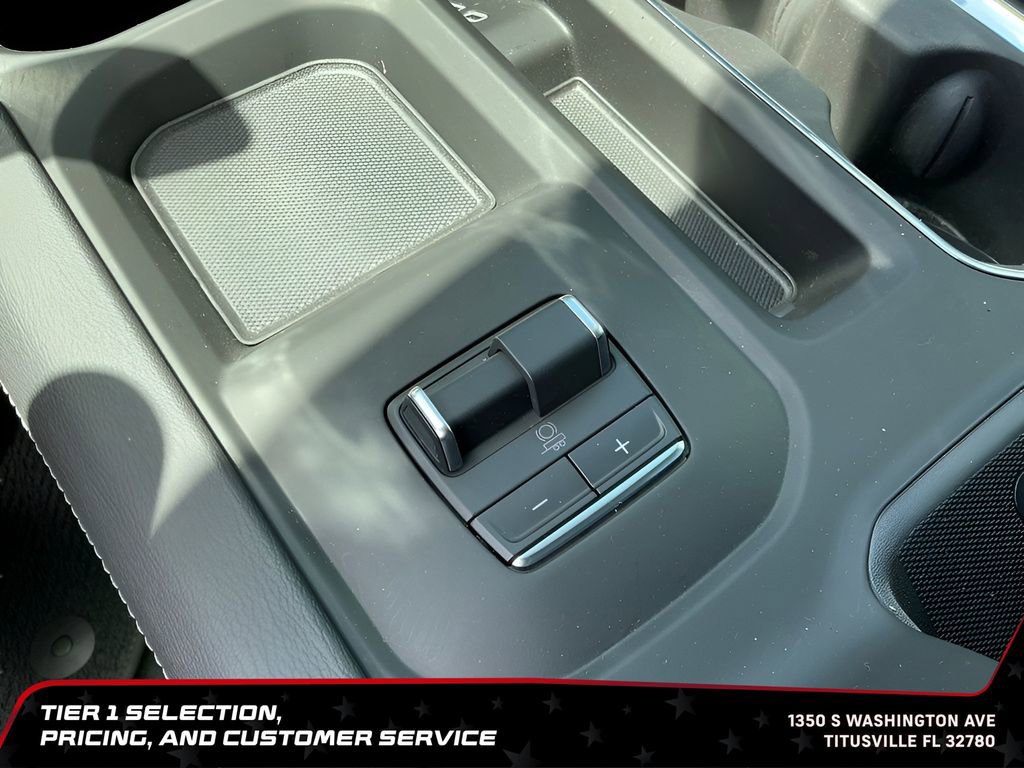 Used 2025 GMC Sierra 3500 Denali w/ Technology Package AWD/4WD image 28