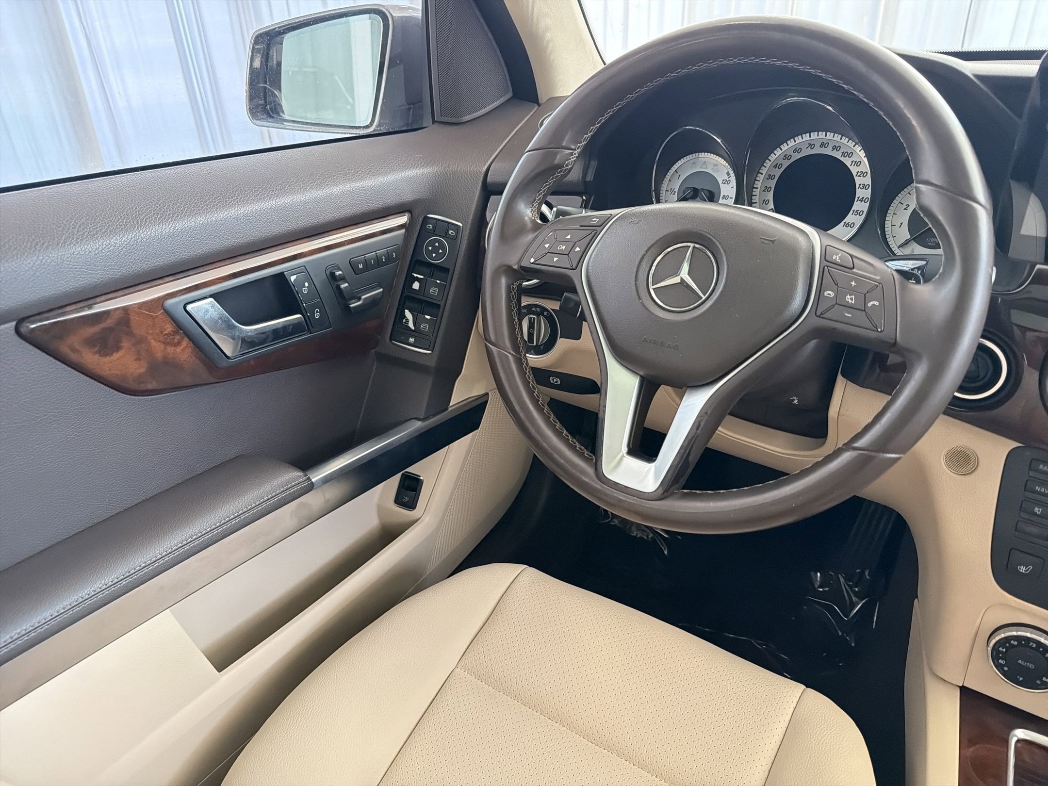 Used 2014 Mercedes-Benz GLK 350 4MATIC image 26