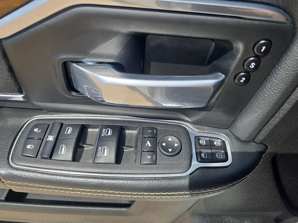 Used 2024 RAM 2500 Laramie w/ Safety Group AWD/4WD image 28