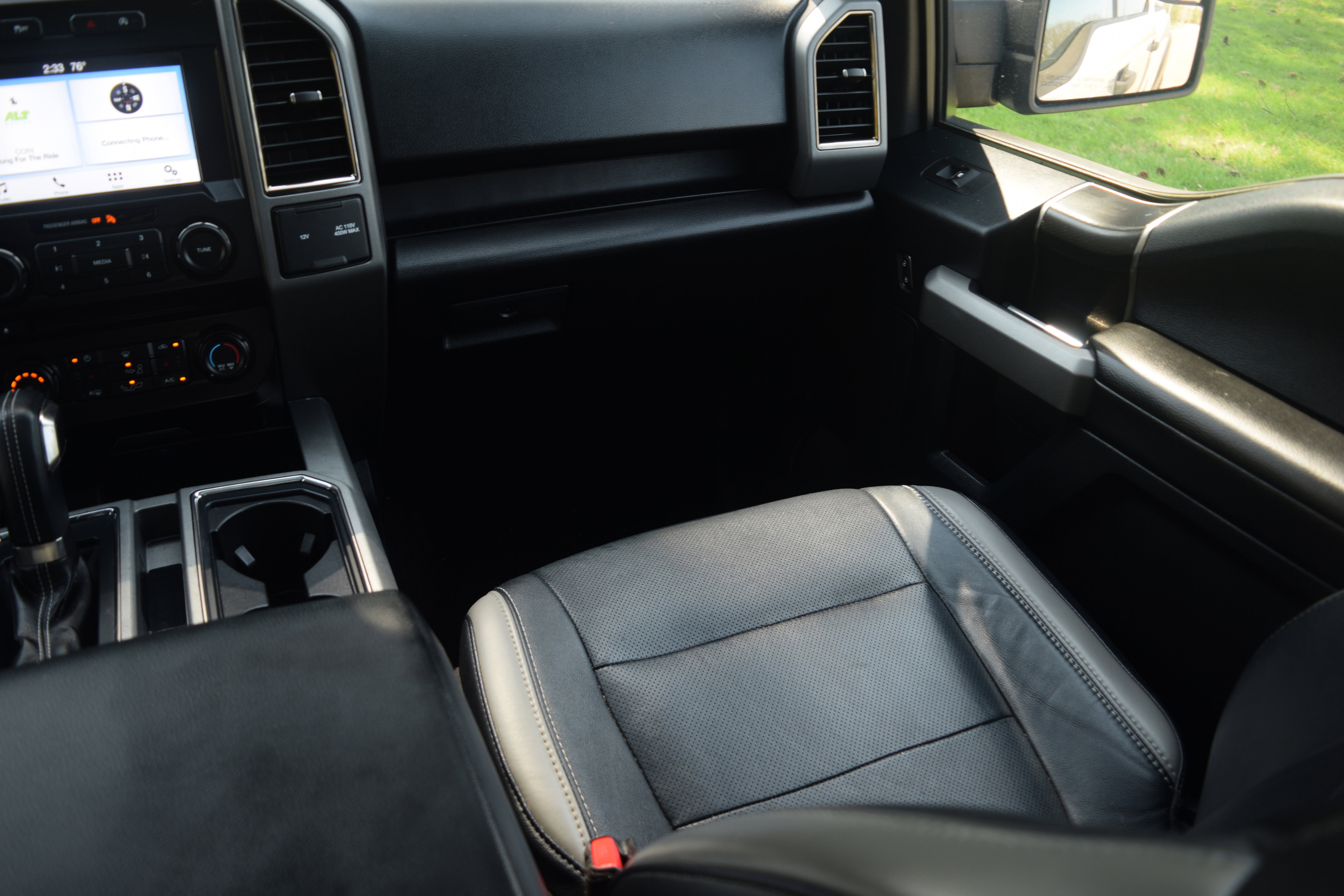 Used 2017 Ford F150 Raptor w/ Equipment Group 801A Mid image 14