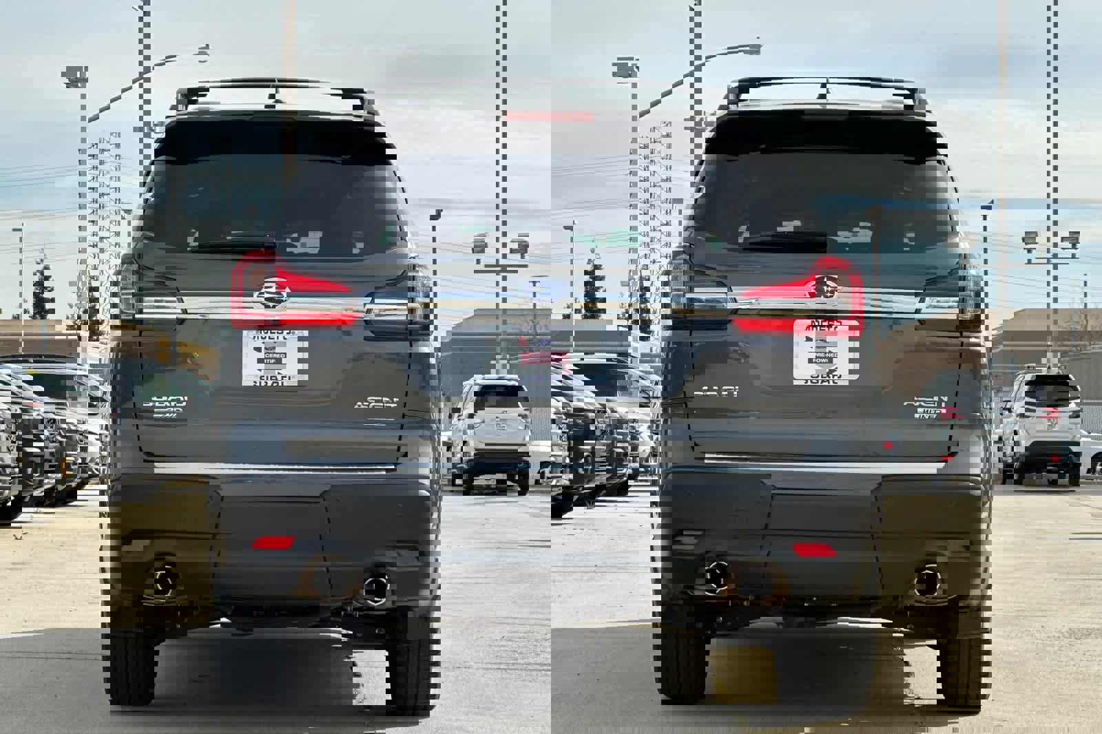 Used 2021 Subaru Ascent Limited w/ Technology Package image 4