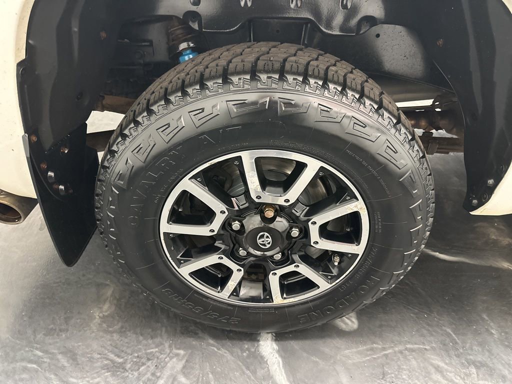Used 2018 Toyota Tundra SR5 w/ TRD Off Road Package AWD/4WD image 29