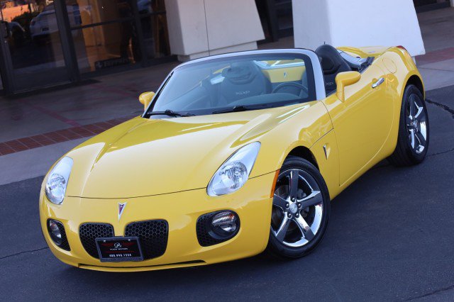 Used 2008 Pontiac Solstice GXP w/ Premium Package RWD image 1
