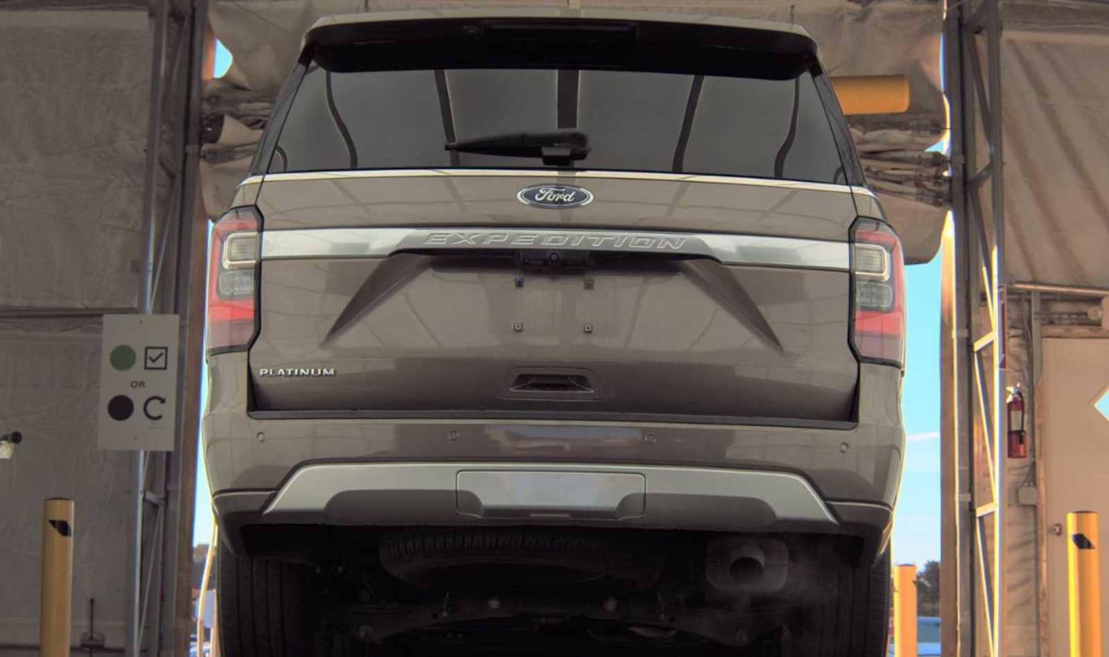 Used 2018 Ford Expedition Platinum image 5