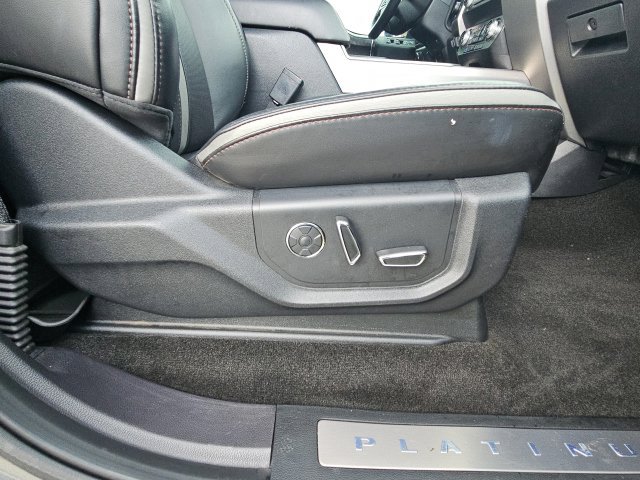 Certified 2019 Ford F250 Platinum w/ Platinum Ultimate Package AWD/4WD image 15