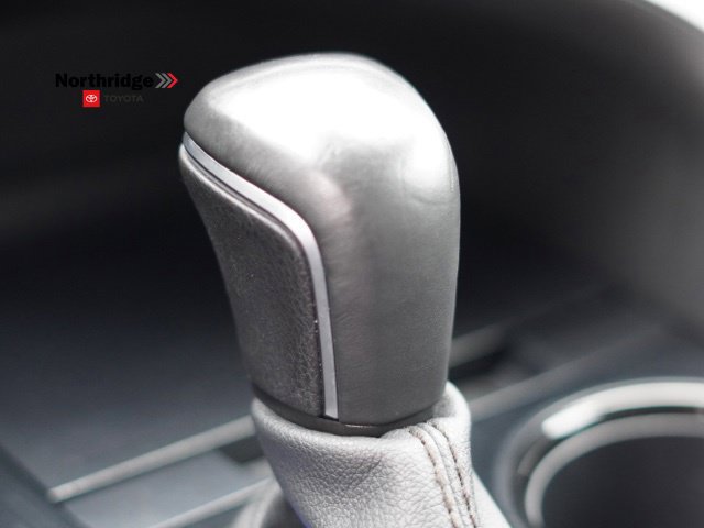 Used 2020 Toyota Camry SE w/ Carpet Mat Package FWD image 30