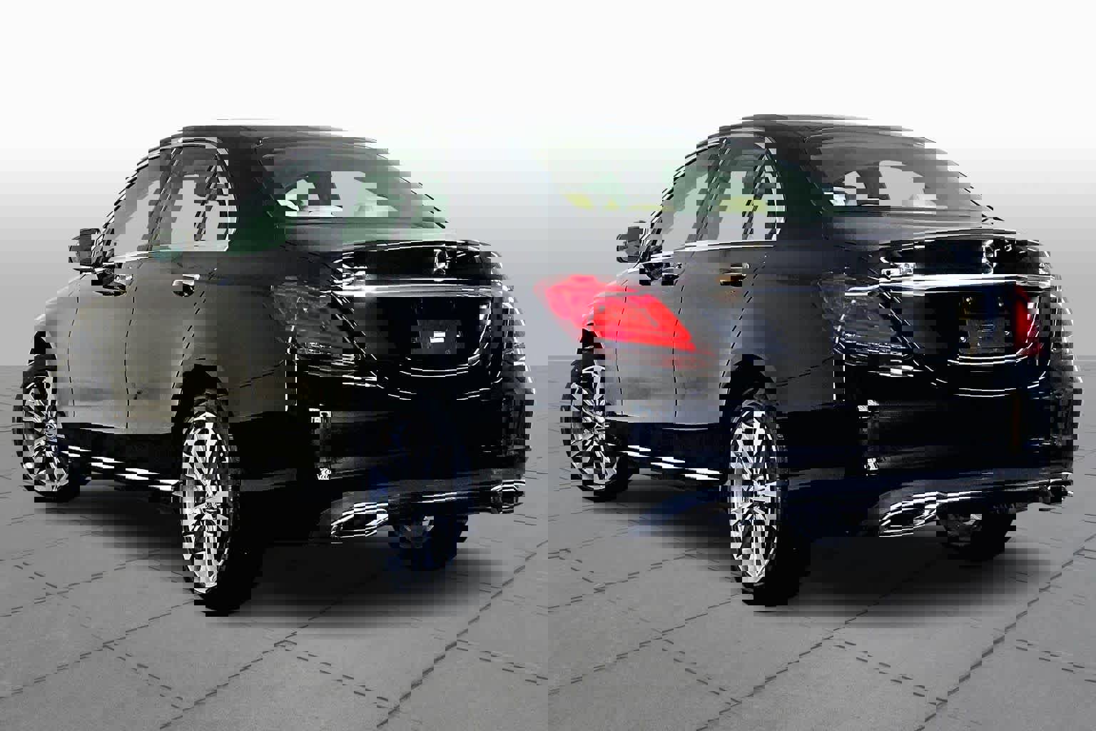 Used 2020 Mercedes-Benz C 300 4MATIC Sedan image 12