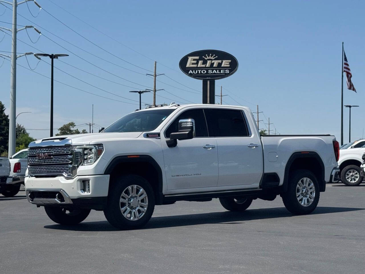 Used 2022 GMC Sierra 3500 Denali AWD/4WD image 1