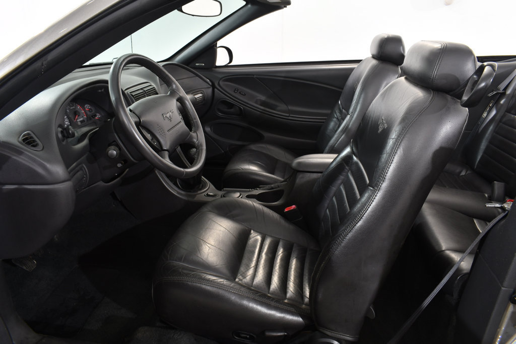 Used 2001 Ford Mustang GT RWD image 6