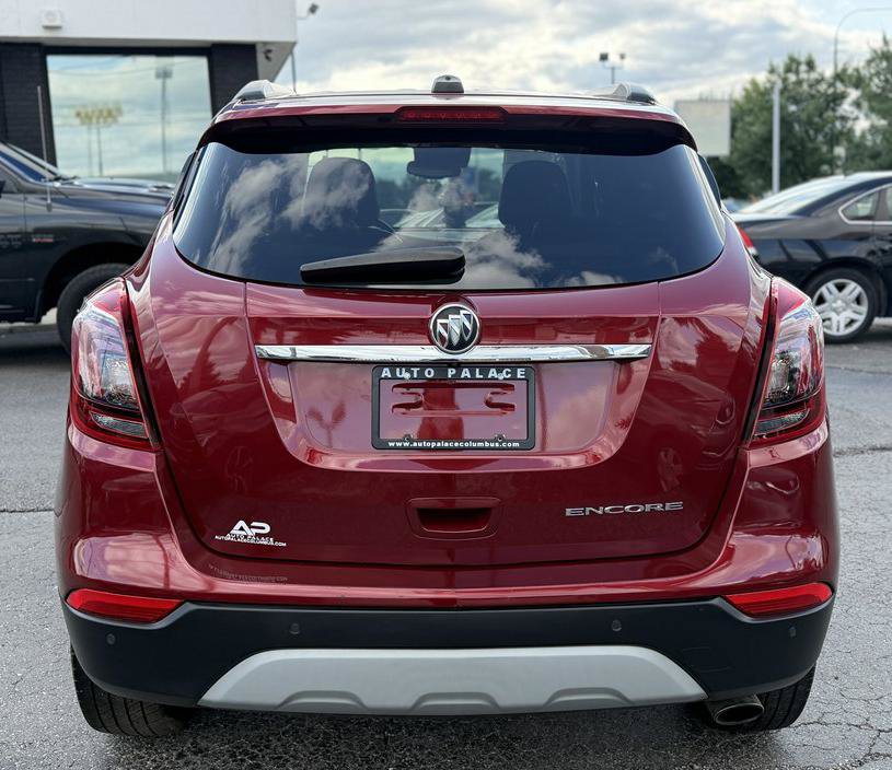 Used 2021 Buick Encore Preferred w/ Safety Package II FWD image 5