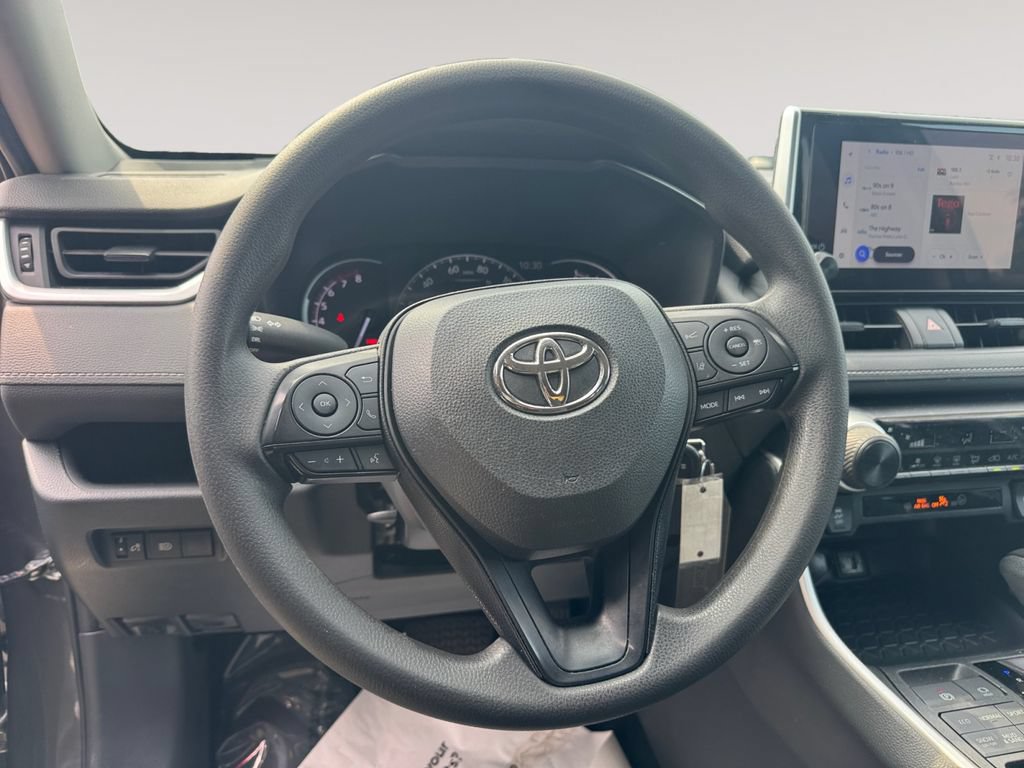 Used 2024 Toyota RAV4 LE AWD/4WD image 12