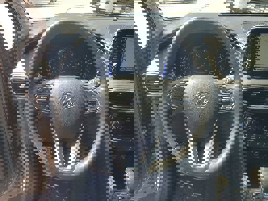 Used 2020 Hyundai Santa Fe Limited image 24